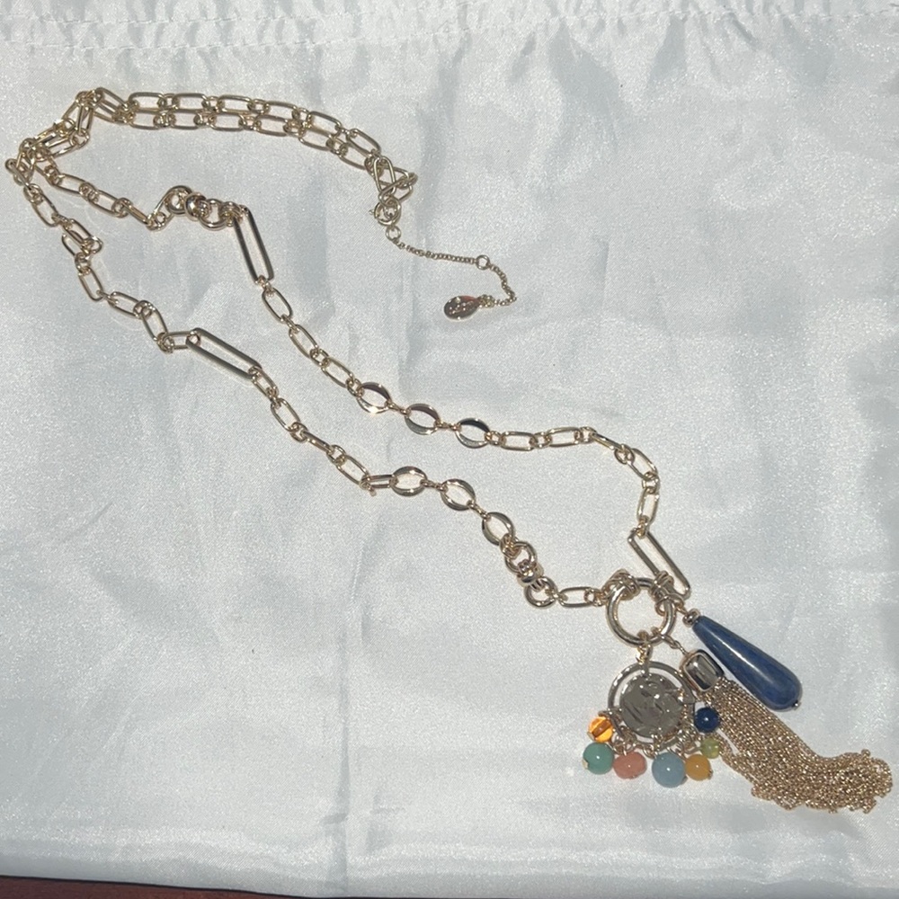 Loft beautiful necklace